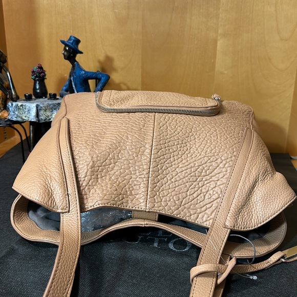 💕NWT Vince Camuto Shoulder Bag 💕 - Picture 7 of 14